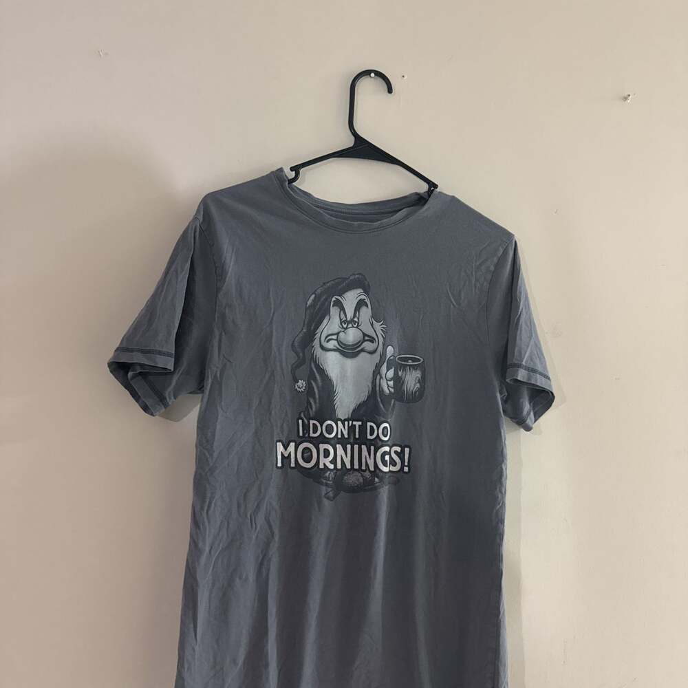Disney Grumpy "I Don't Do Mornings!" T-Shirt Men's Grey Short Sleeve Tee - Picture 1 of 6